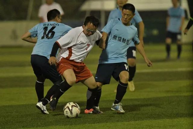 泰勒22+14宁波力克上海取两连胜 王哲林21+8